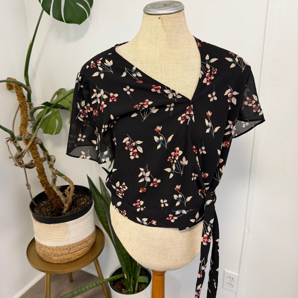 Madewell Wrap Top Women XS Black Floral Tie Front Chiffon Short Sleeve Cropped